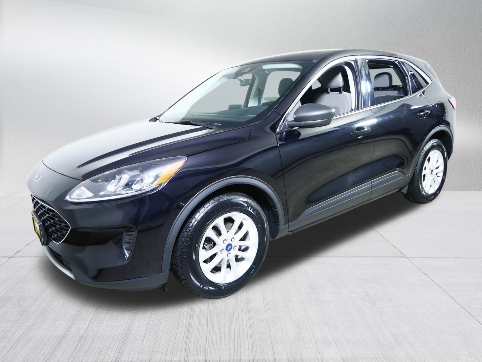 Used 2022 Ford Escape SE FWD image 3