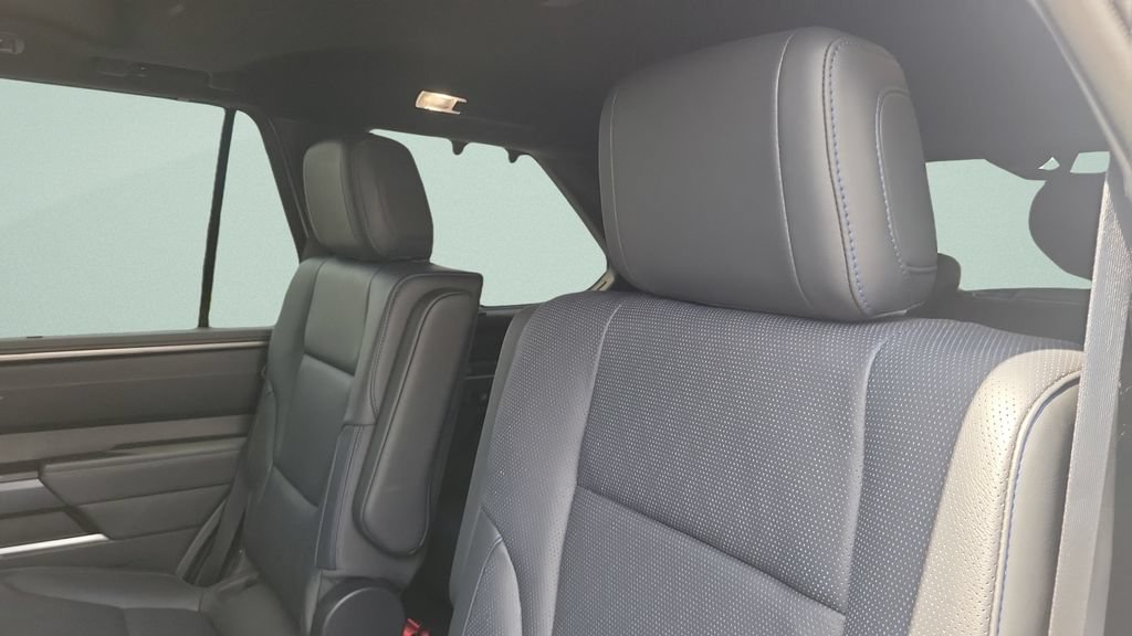 Used 2025 Toyota Sequoia Platinum AWD/4WD image 12