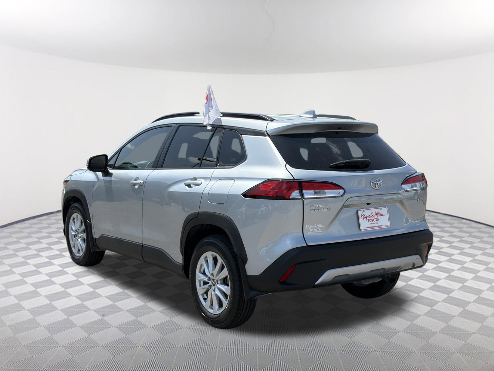 Certified 2024 Toyota Corolla Cross LE image 15