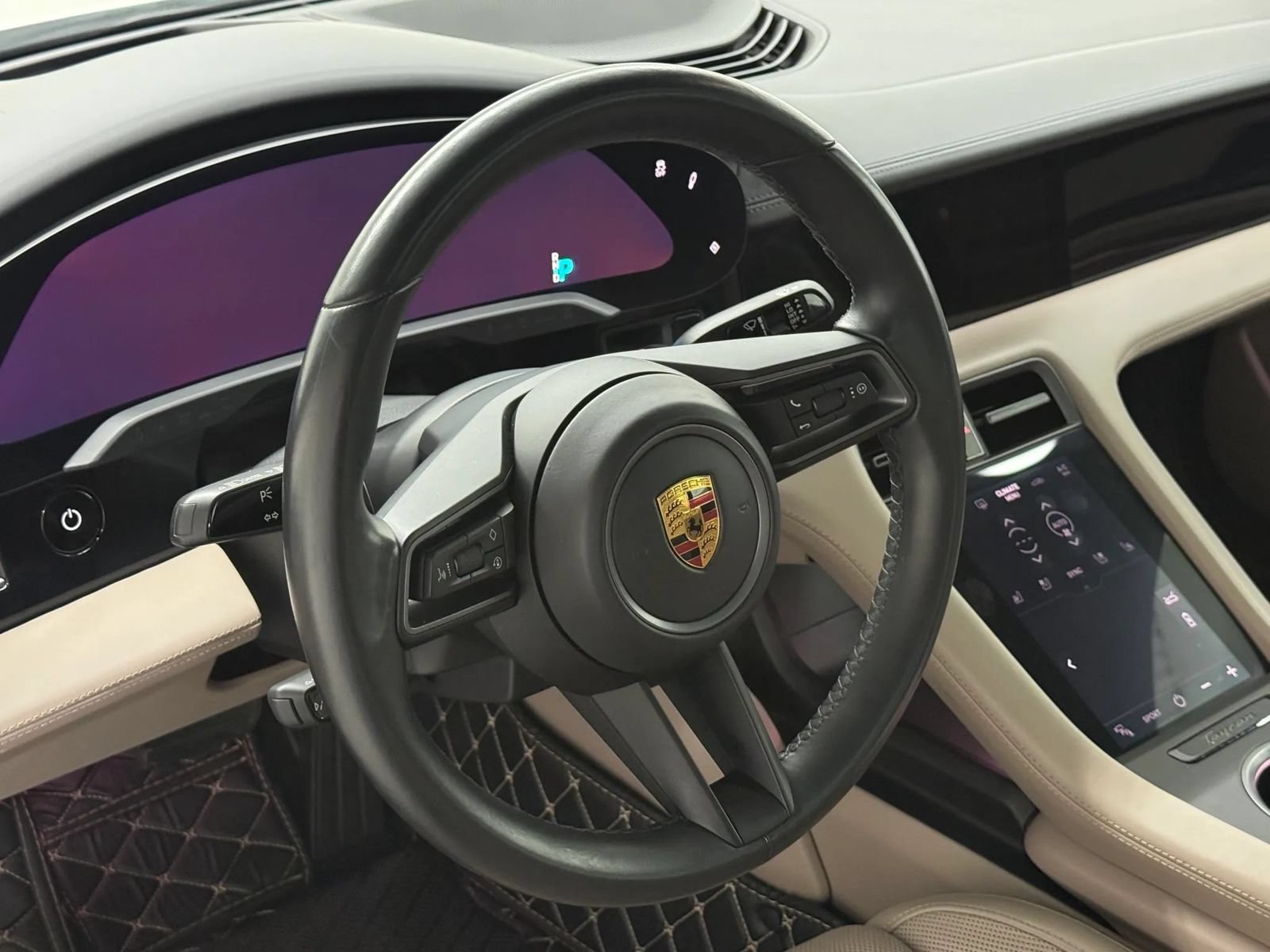 Used 2021 Porsche Taycan RWD image 27
