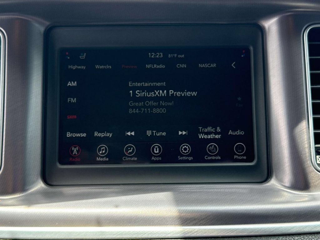 Used 2020 Dodge Charger SXT w/ Leather Interior Group RWD image 27