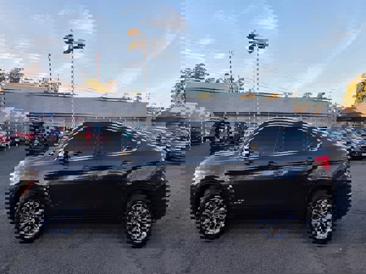 Used 2019 BMW X6 sDrive35i w/ Premium Package image 6