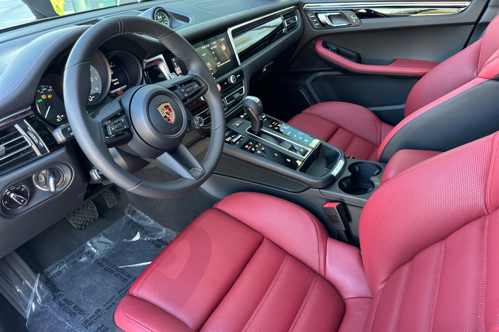 New 2026 Porsche Macan S AWD/4WD image 4