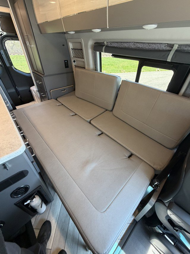 Used 2022 Mercedes-Benz Sprinter 2500 image 62