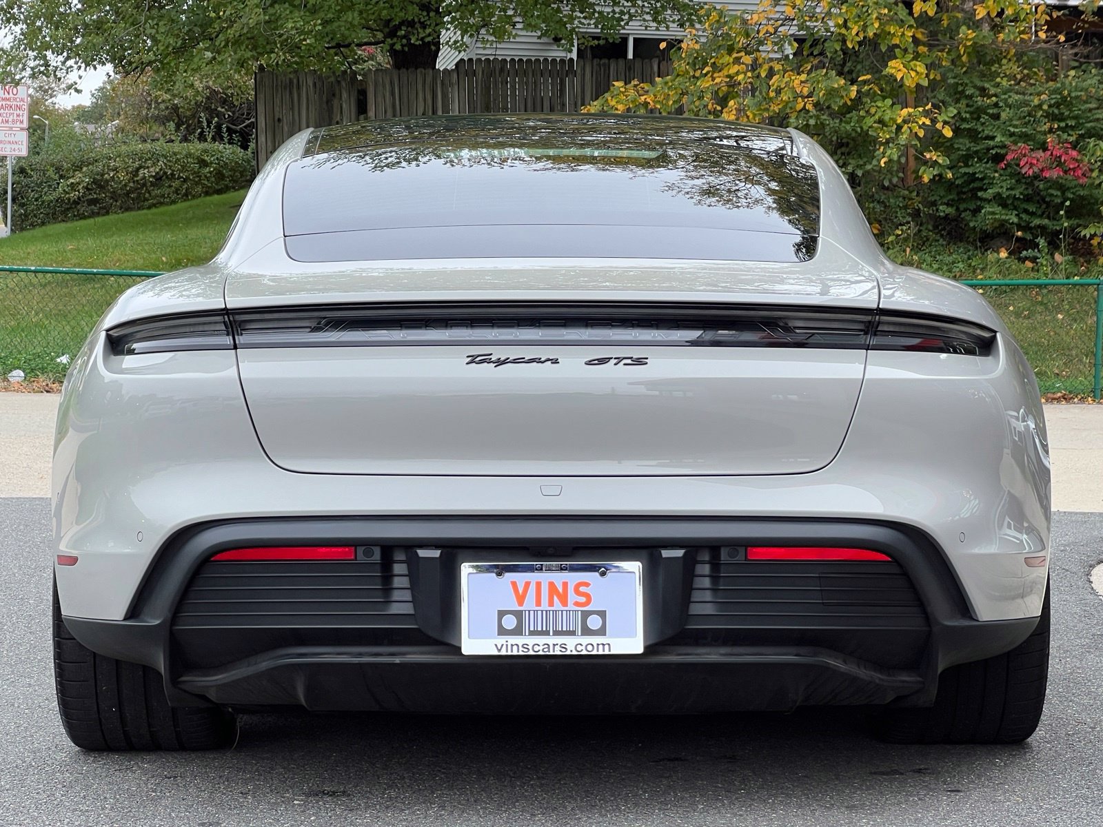 Used 2022 Porsche Taycan GTS w/ Premium Package (P6U) AWD/4WD image 30