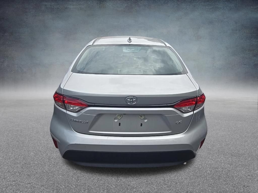 Used 2025 Toyota Corolla LE FWD image 5