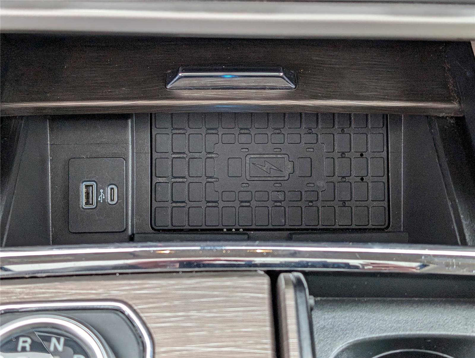 Used 2024 Ford Expedition Max Limited image 29