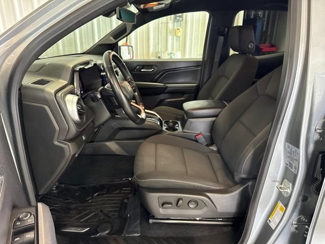 Used 2025 Chevrolet Colorado LT w/ Advanced Trailering Package AWD/4WD image 43