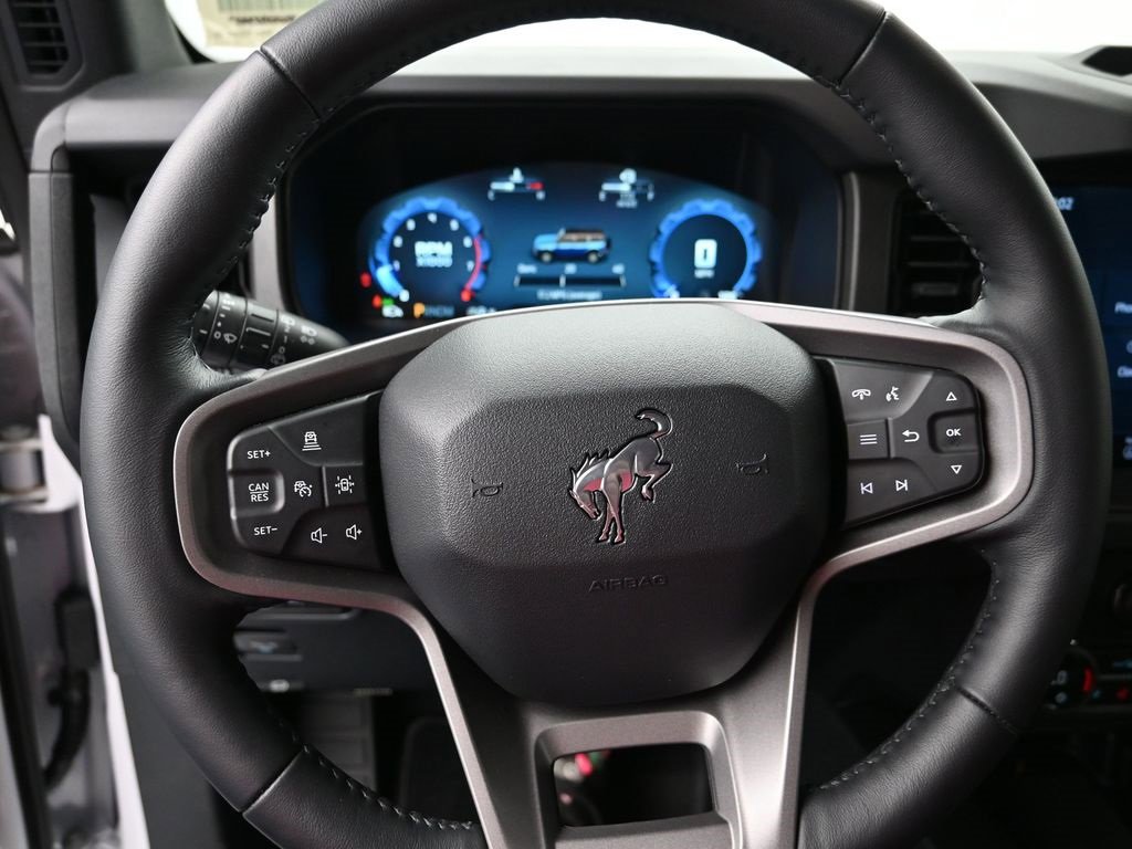 New 2025 Ford Bronco Badlands image 14