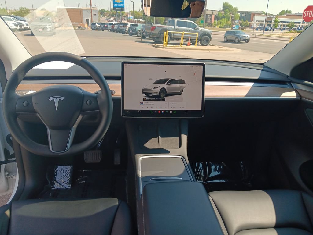 Used 2024 Tesla Model Y Long Range AWD/4WD image 12