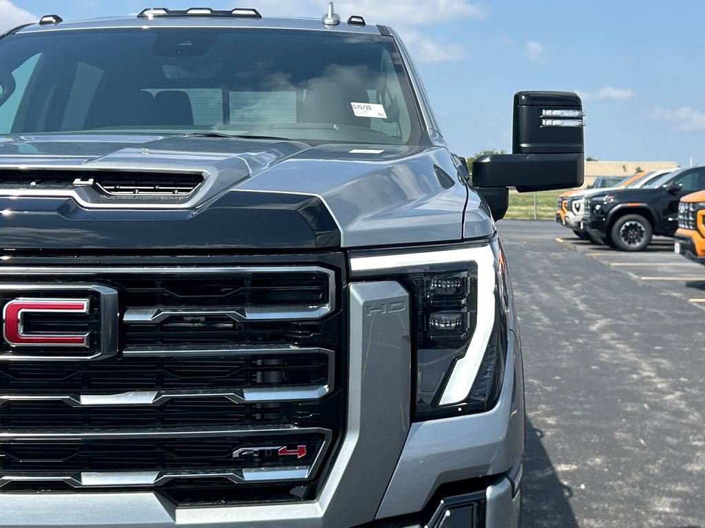 New 2026 GMC Sierra 2500 AT4 w/ AT4 Premium Plus Package AWD/4WD image 12