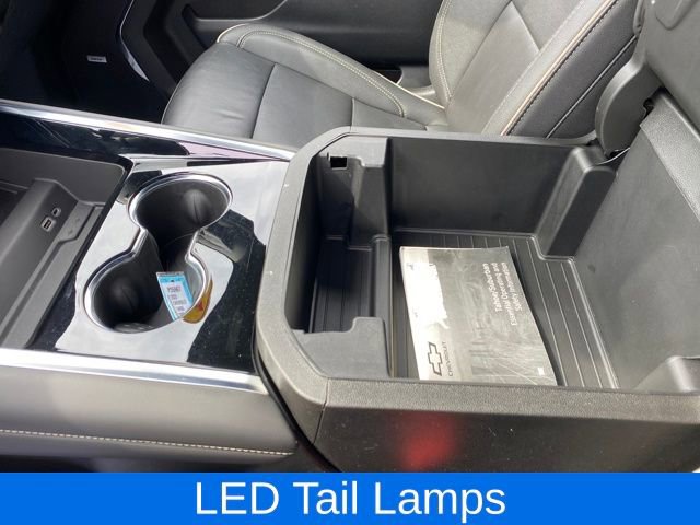 Used 2025 Chevrolet Tahoe Premier RWD image 14