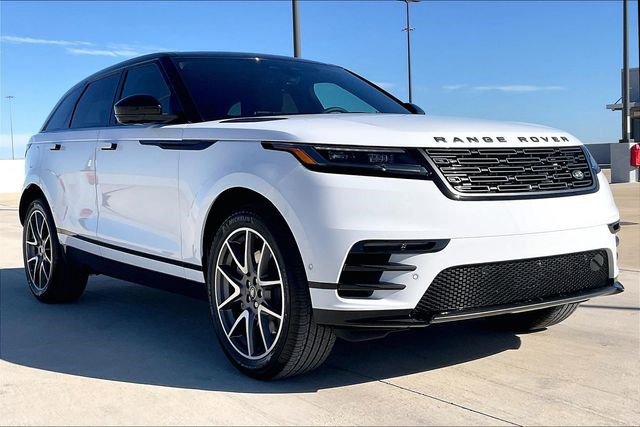 New 2026 Land Rover Range Rover Velar Dynamic SE image 2