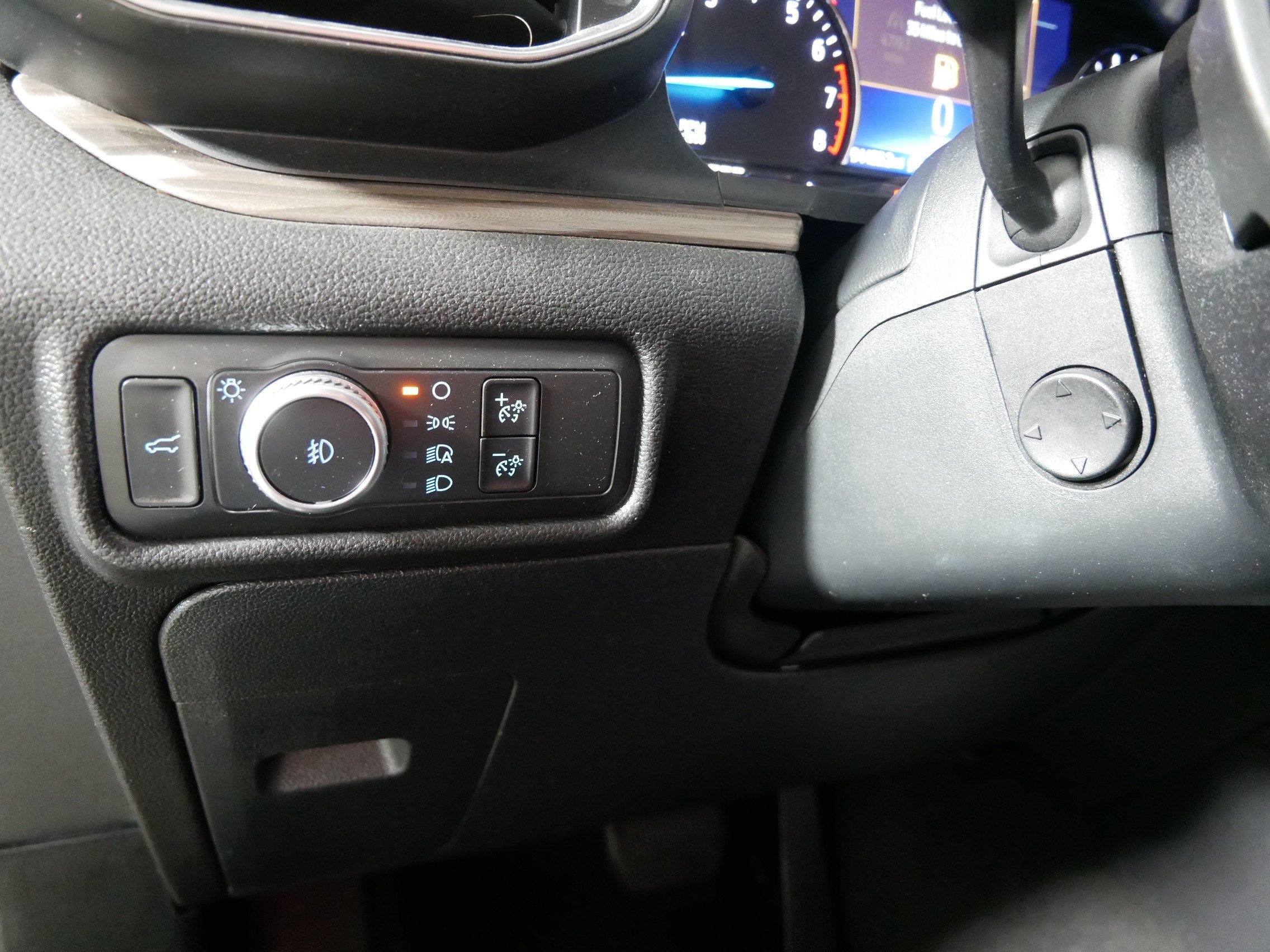 Used 2020 Ford Explorer Limited AWD/4WD image 26