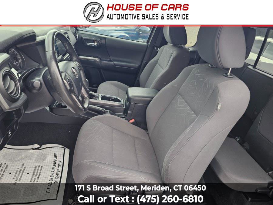 Used 2017 Toyota Tacoma TRD Sport image 26