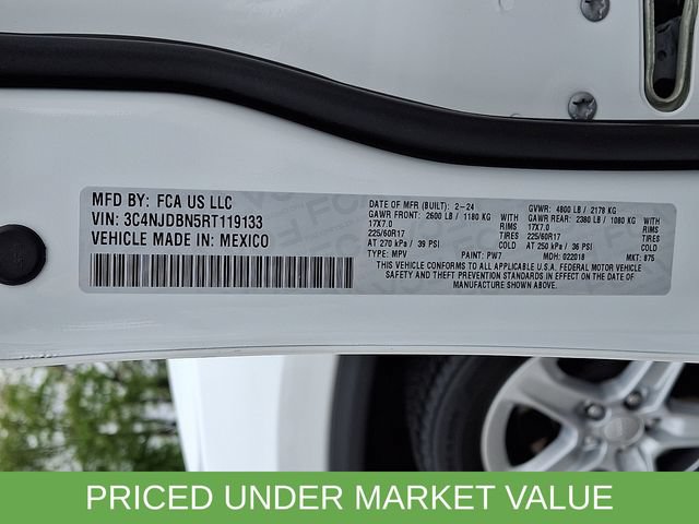 Used 2024 Jeep Compass Latitude AWD/4WD image 26