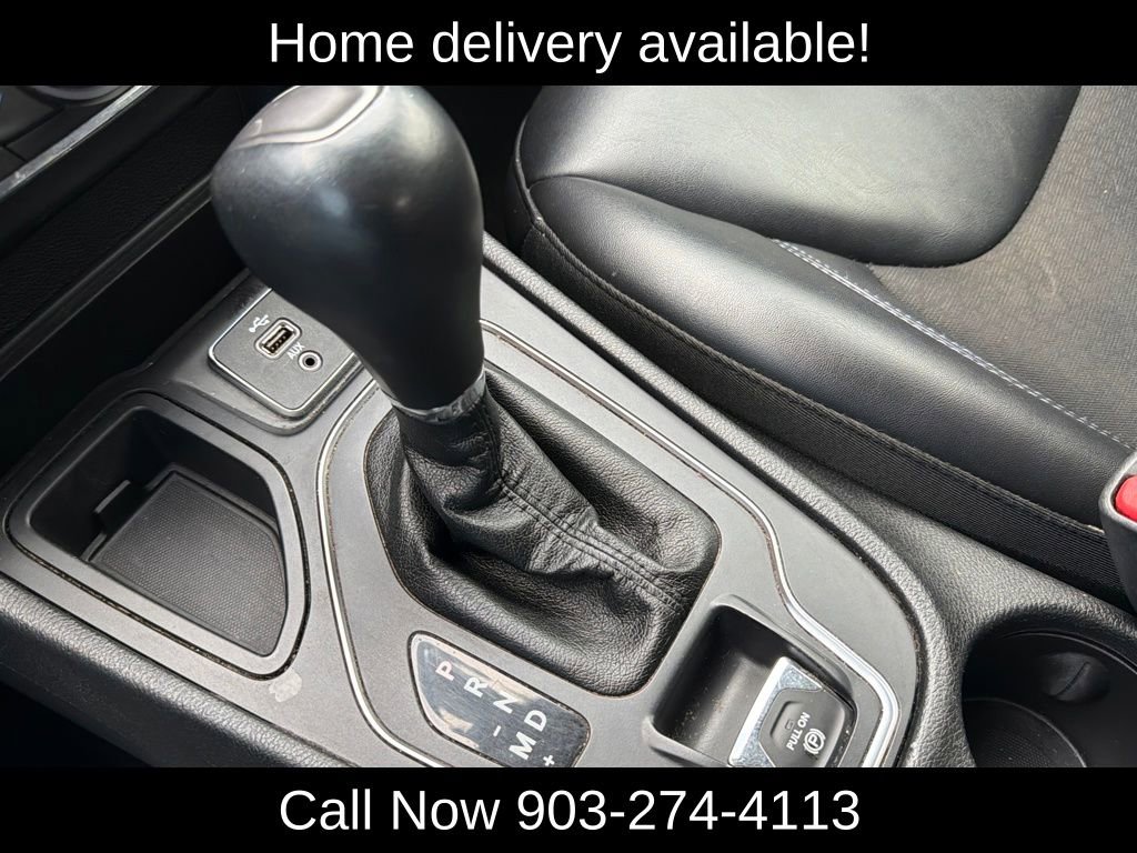 Used 2019 Jeep Cherokee Latitude Plus w/ Comfort/Convenience Group image 24