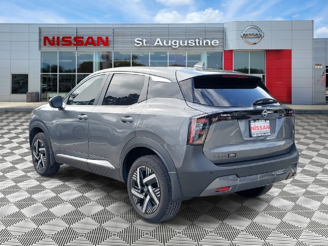 Certified 2025 Nissan Kicks SV FWD image 4