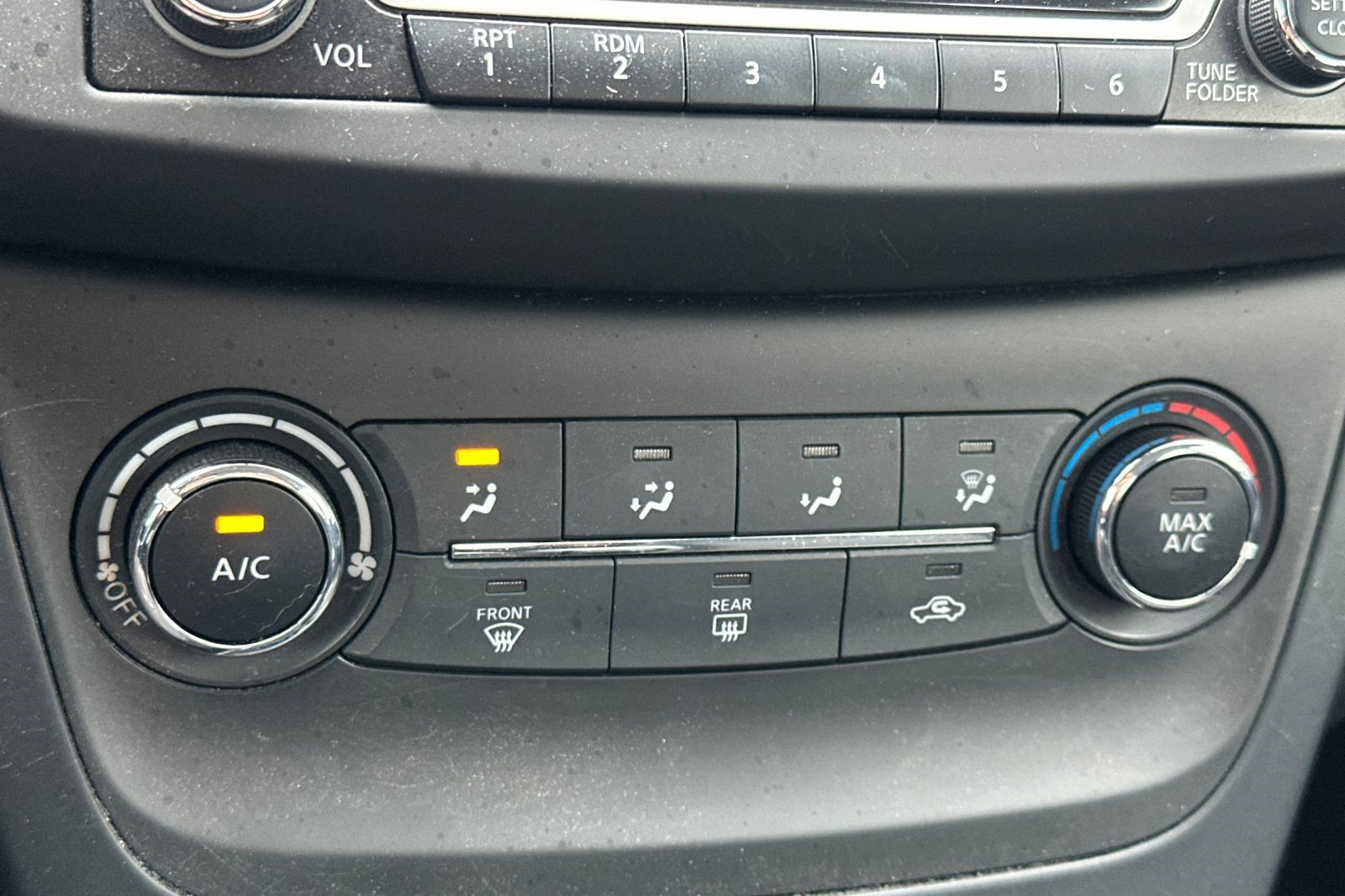 Used 2018 Nissan Sentra S image 24