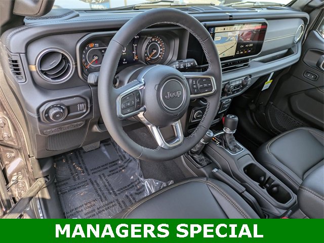 New 2025 Jeep Wrangler Sahara image 10