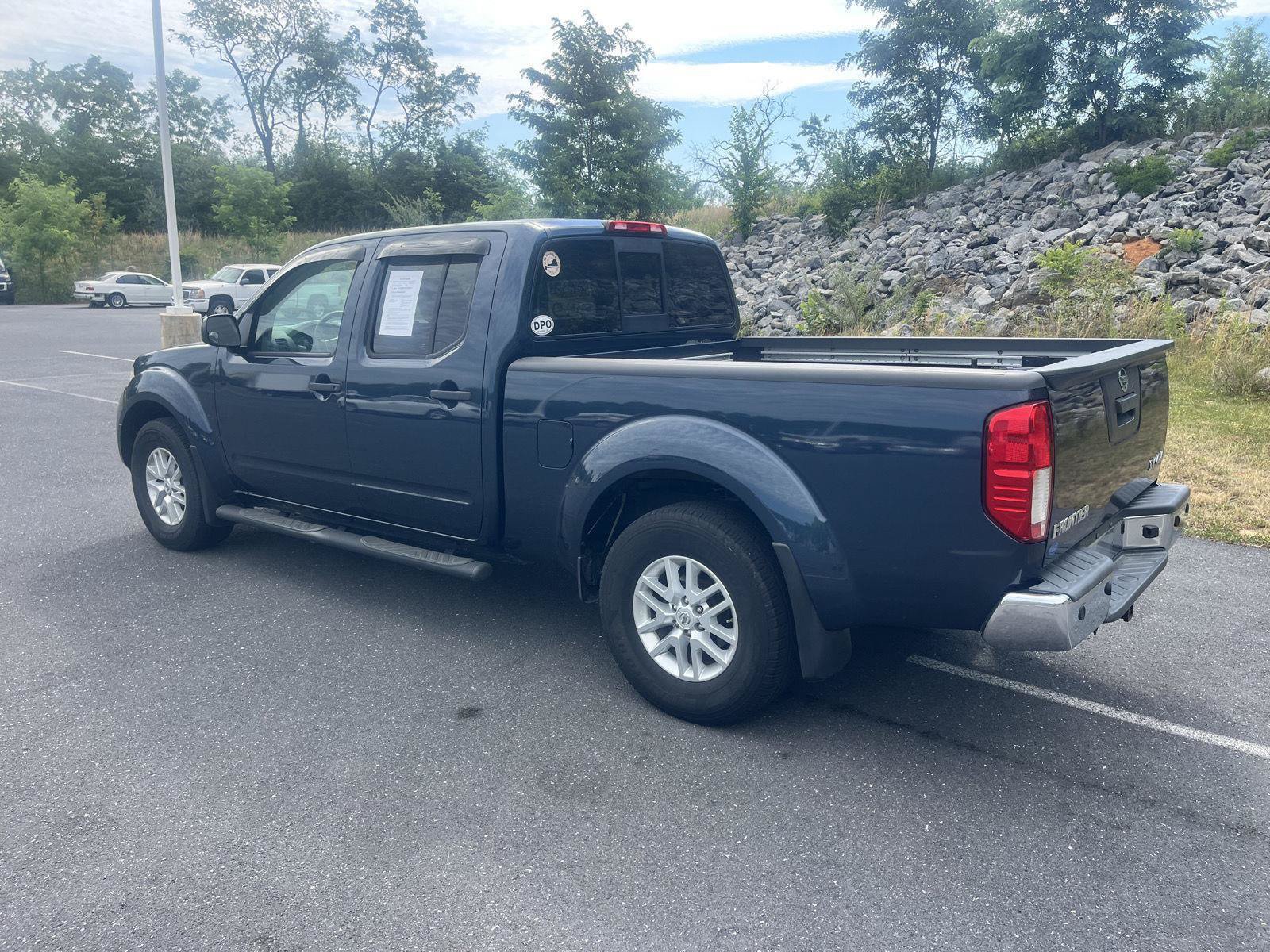 Used 2019 Nissan Frontier SV w/ Value Truck Package AWD/4WD image 5