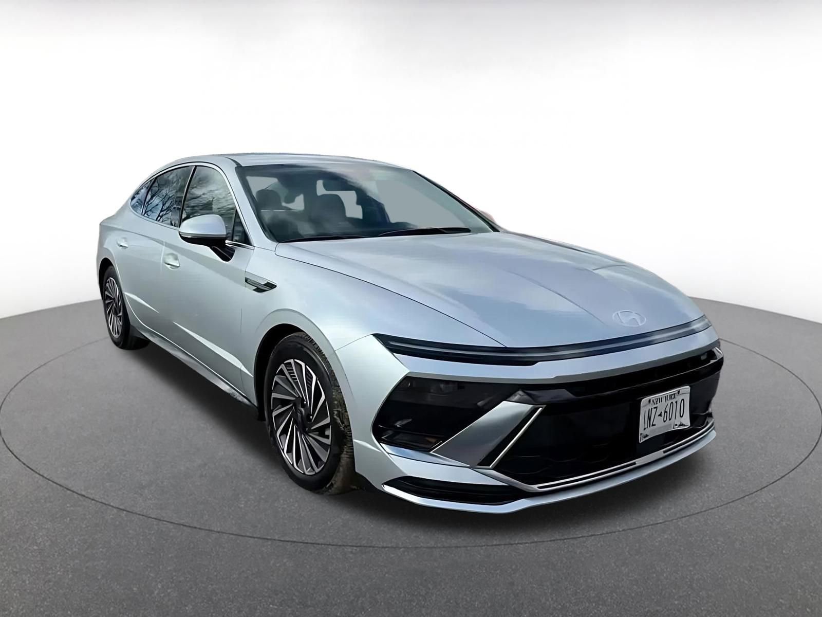 Used 2025 Hyundai Sonata SEL image 3