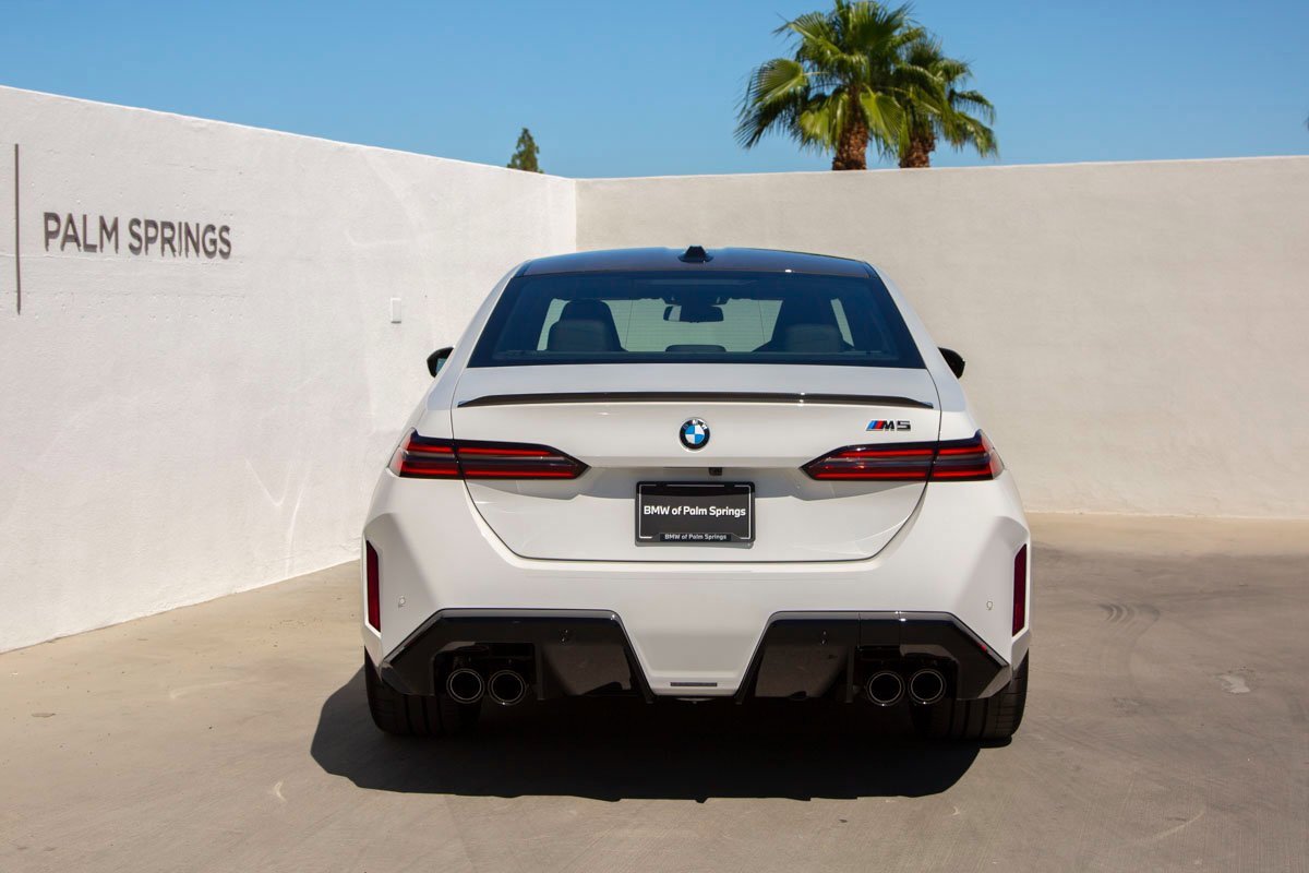 New 2026 BMW M5 image 7