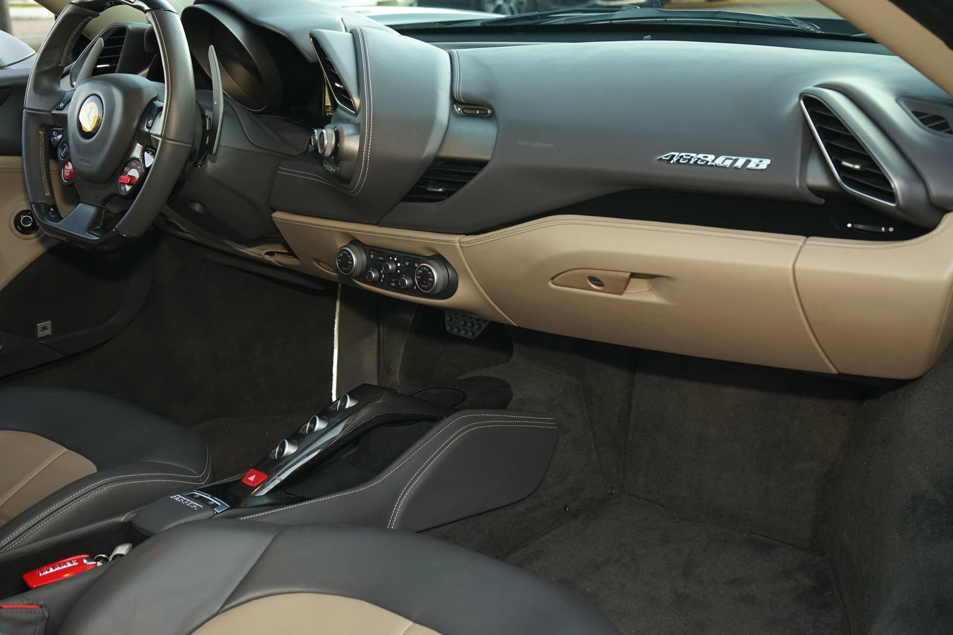 Used 2016 Ferrari 488 GTB image 12