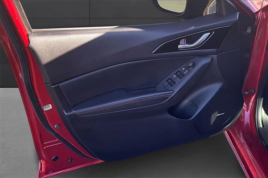 Used 2014 MAZDA MAZDA3 i Grand Touring image 18