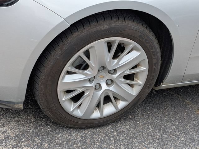 Used 2018 Chevrolet Impala LS FWD image 5