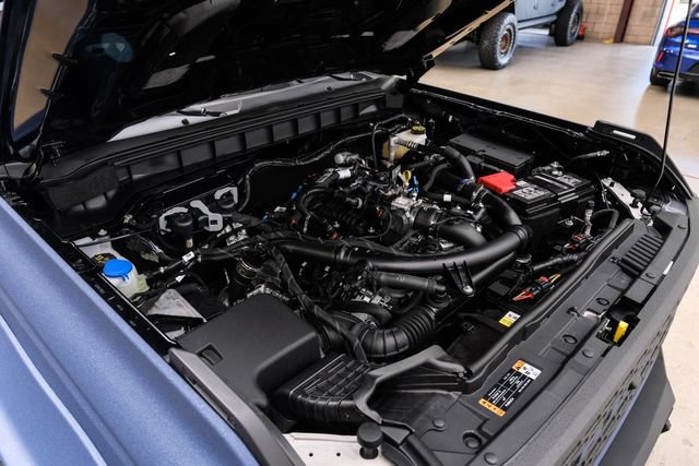 Used 2025 Ford Bronco Badlands AWD/4WD image 76