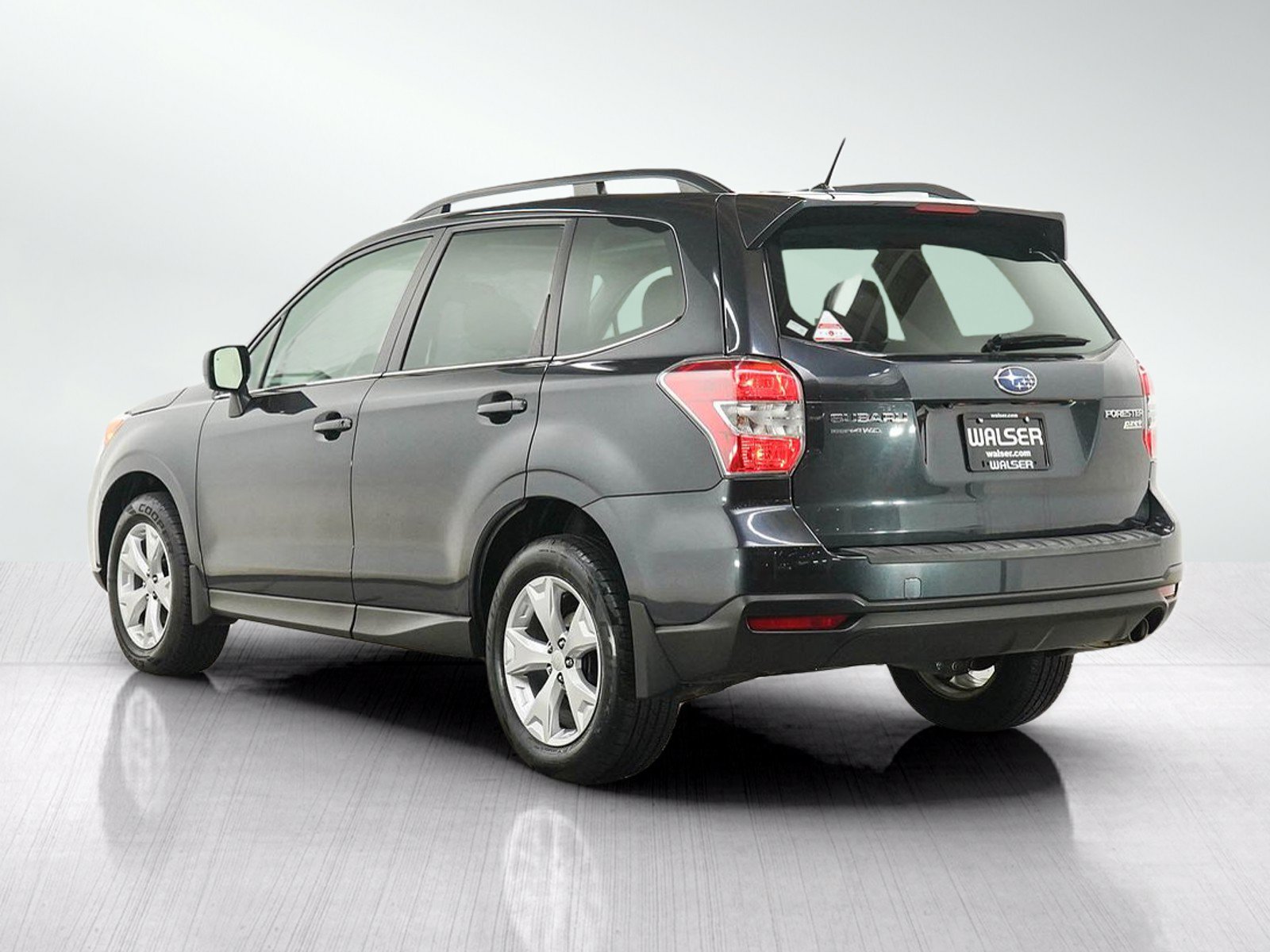 Used 2014 Subaru Forester 2.5i Limited w/ Popular Package #2 AWD/4WD image 3