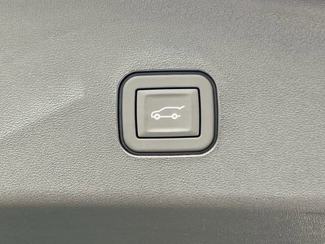 New 2026 Cadillac Vistiq Premium Luxury AWD/4WD image 26