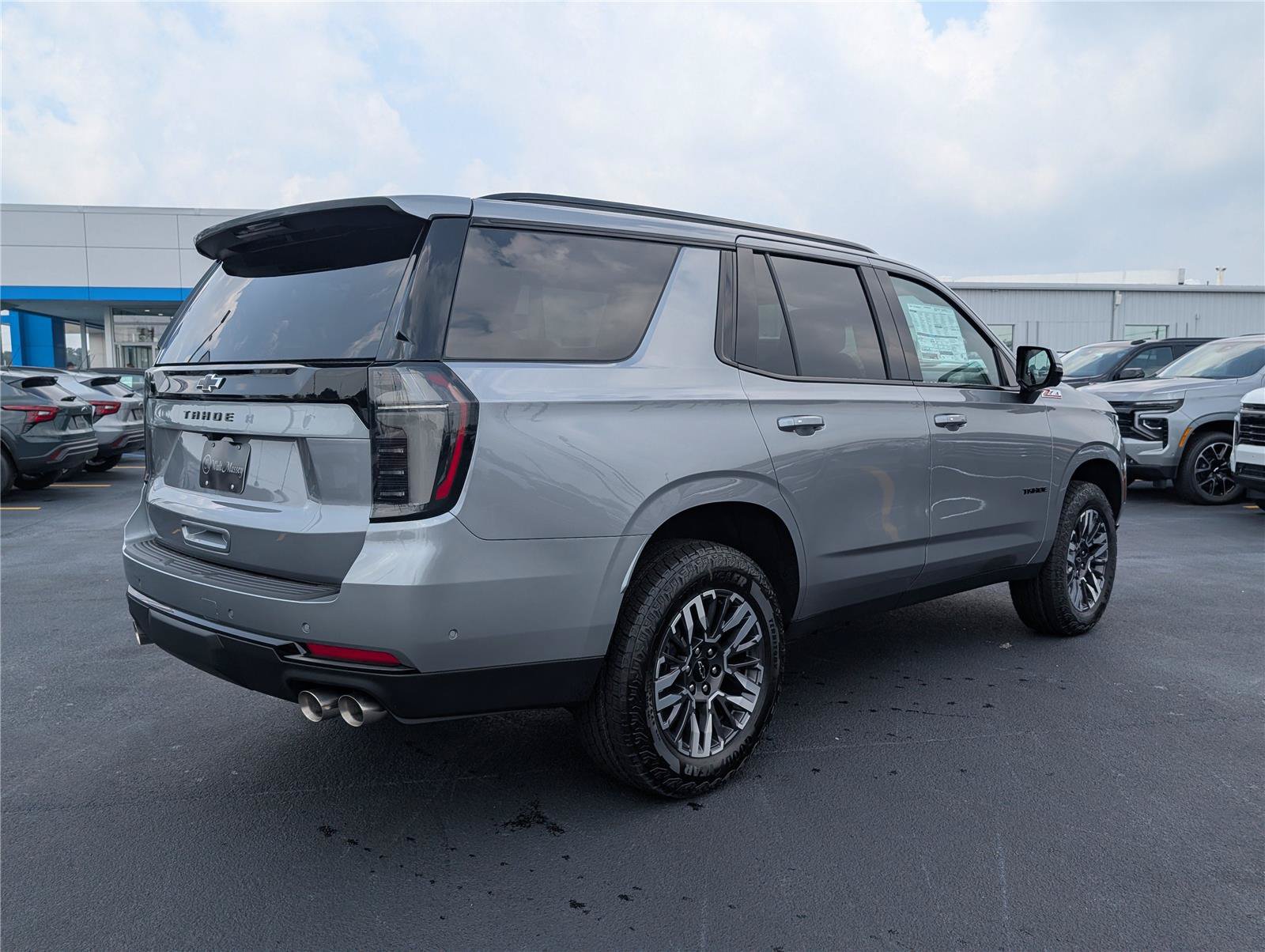 New 2026 Chevrolet Tahoe Z71 w/ Comfort Package AWD/4WD image 3