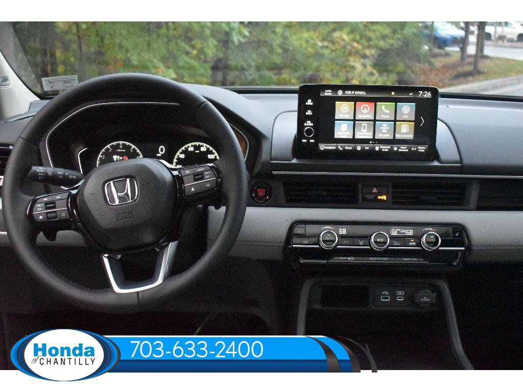 New 2025 Honda Pilot Touring image 21