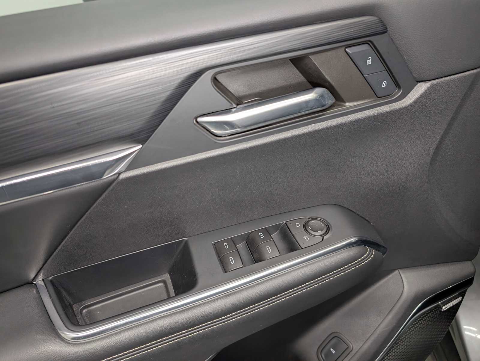 Certified 2024 GMC Acadia Elevation w/ Luxury Package image 39