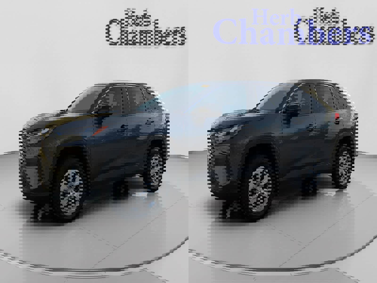 Used 2023 Toyota RAV4 LE image 4