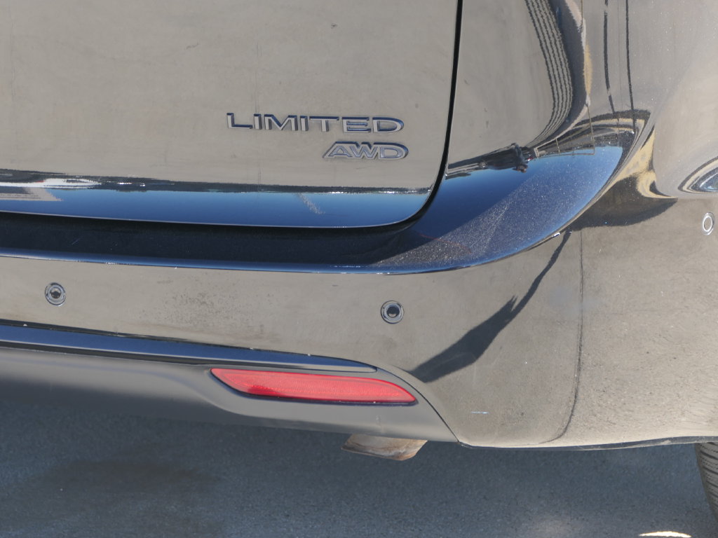 Certified 2022 Chrysler Pacifica Limited w/ Uconnect Theater Family Group AWD/4WD image 4