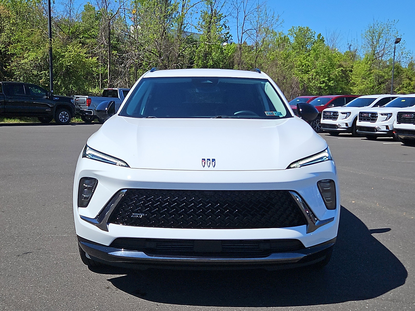 Certified 2025 Buick Envision Sport Touring AWD/4WD image 2