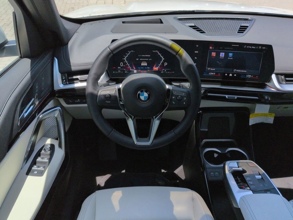 New 2026 BMW X1 xDrive28i w/ Technology Package AWD/4WD image 16