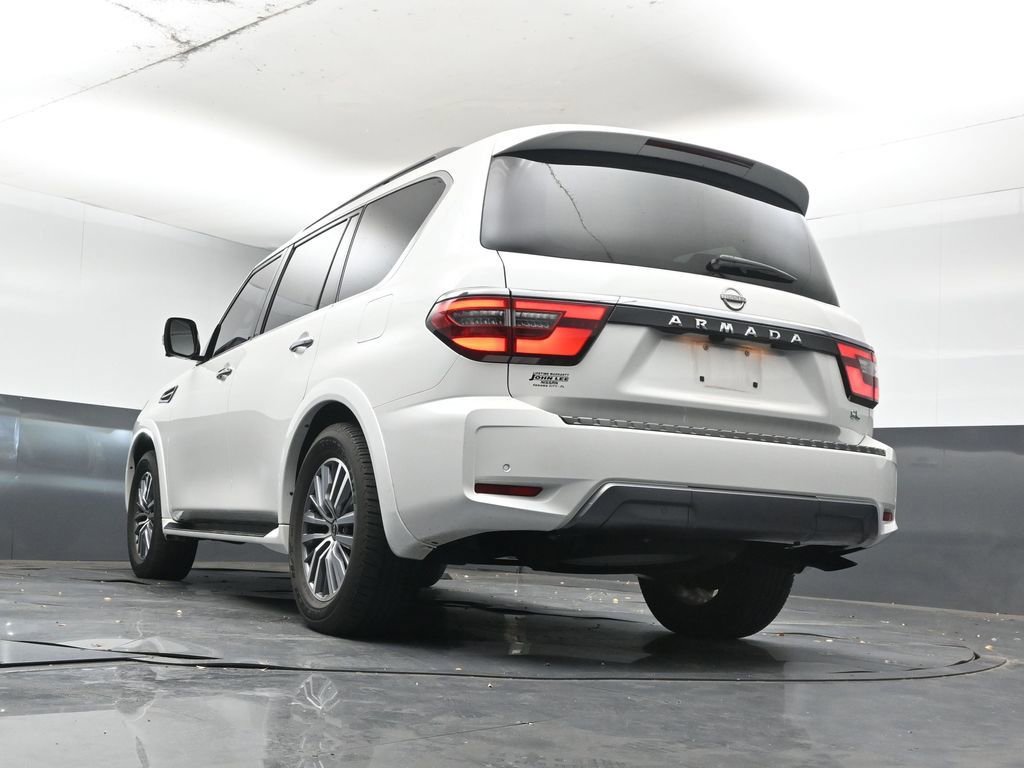 Used 2023 Nissan Armada SL w/ Captain's Chairs Package image 13