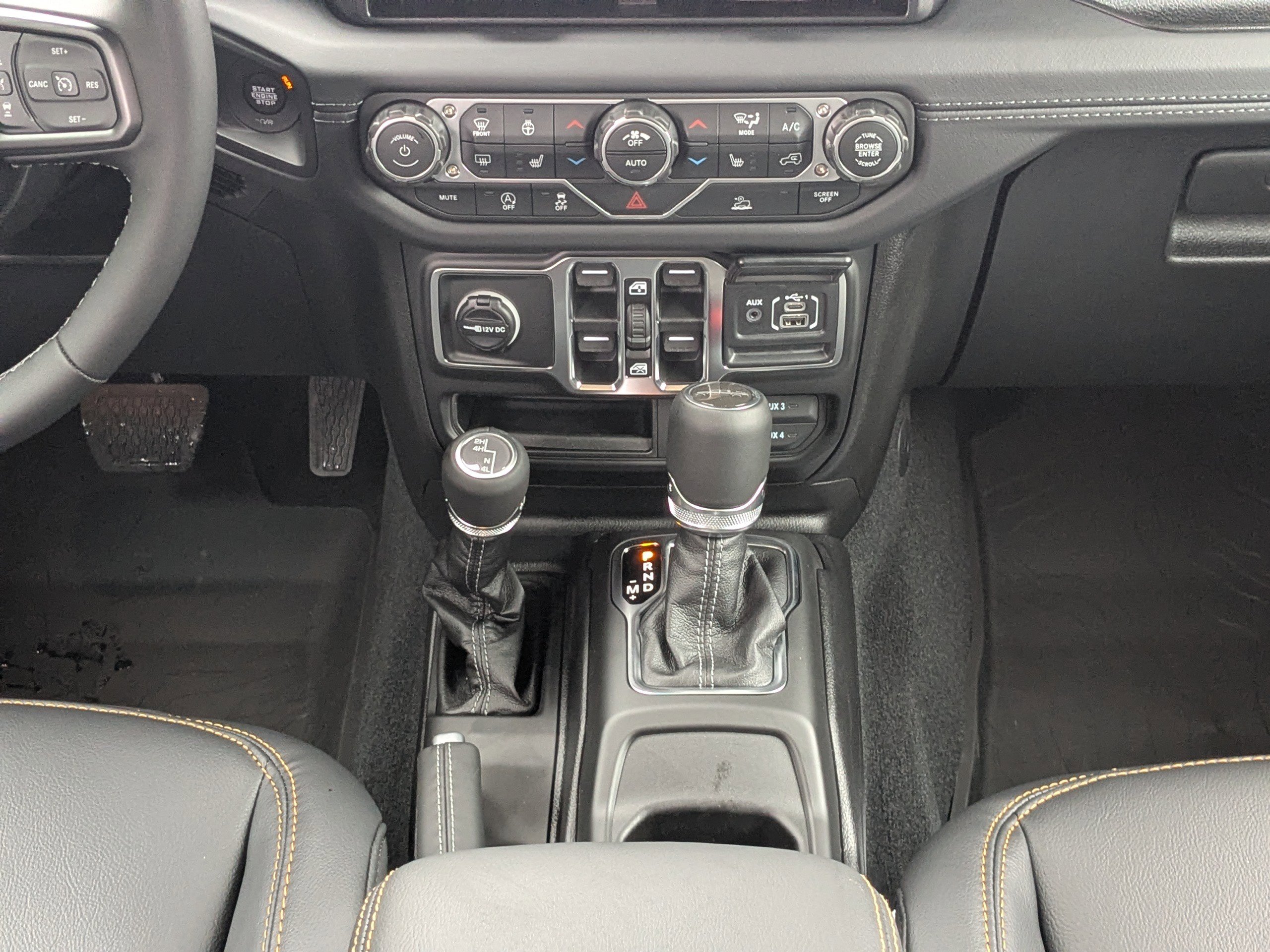 New 2026 Jeep Gladiator Sport AWD/4WD image 18