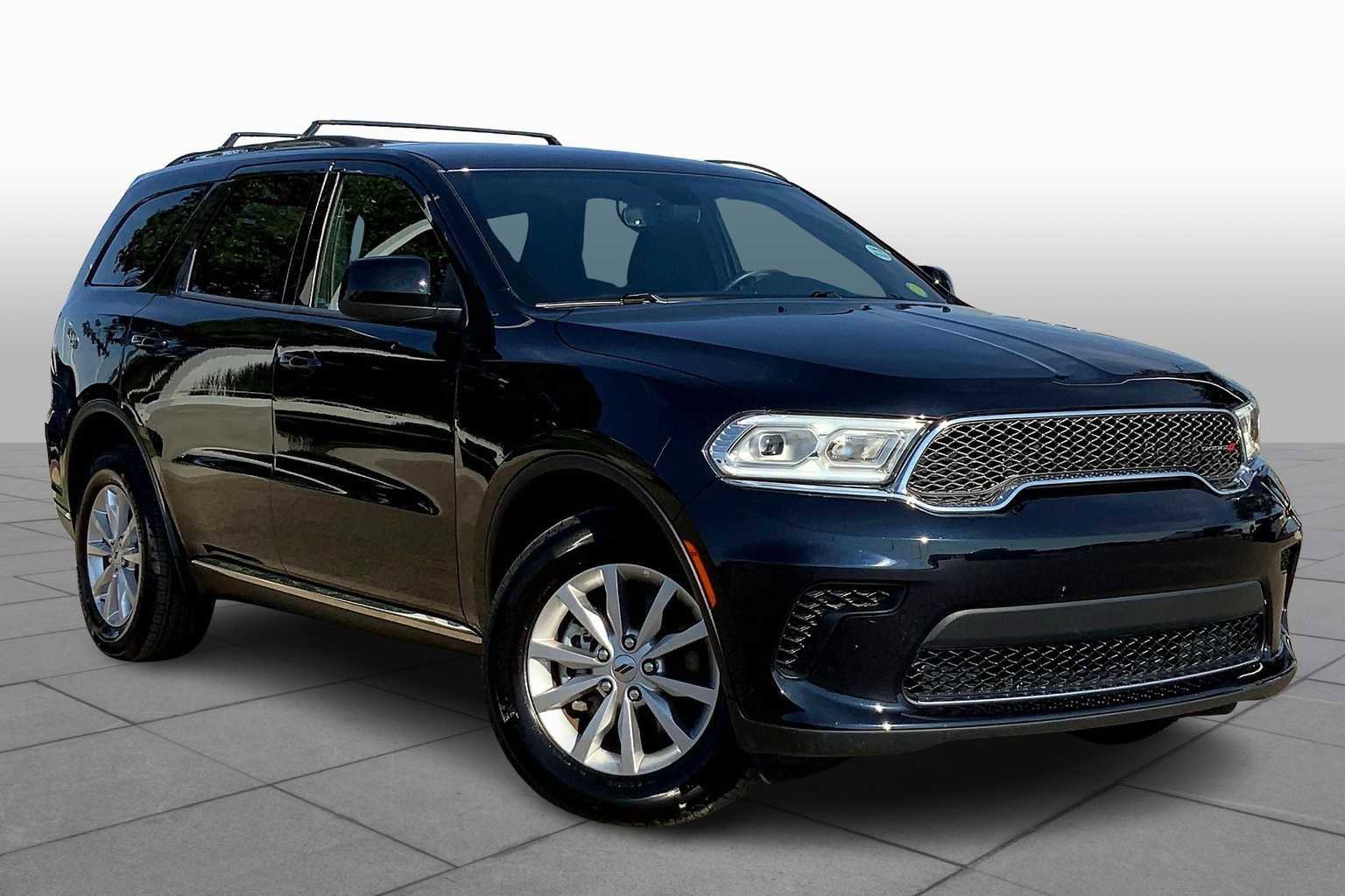 Used 2024 Dodge Durango SXT w/ 3rd Row Seating Group image 4