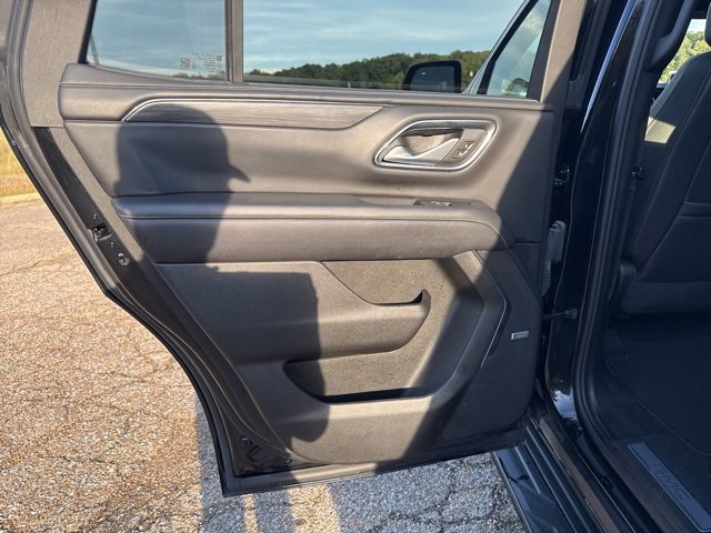 Used 2024 GMC Yukon SLT image 12