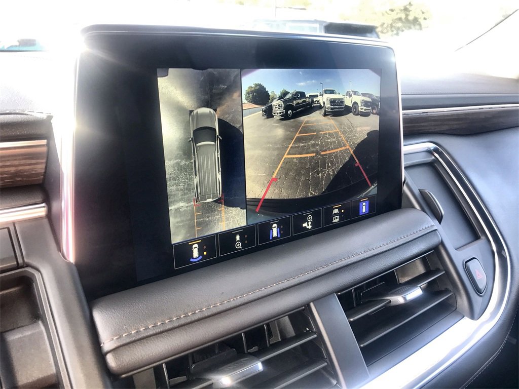 Used 2024 Chevrolet Tahoe High Country w/ Premium Package image 17