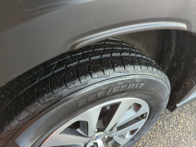 Used 2024 Subaru Outback Premium image 32