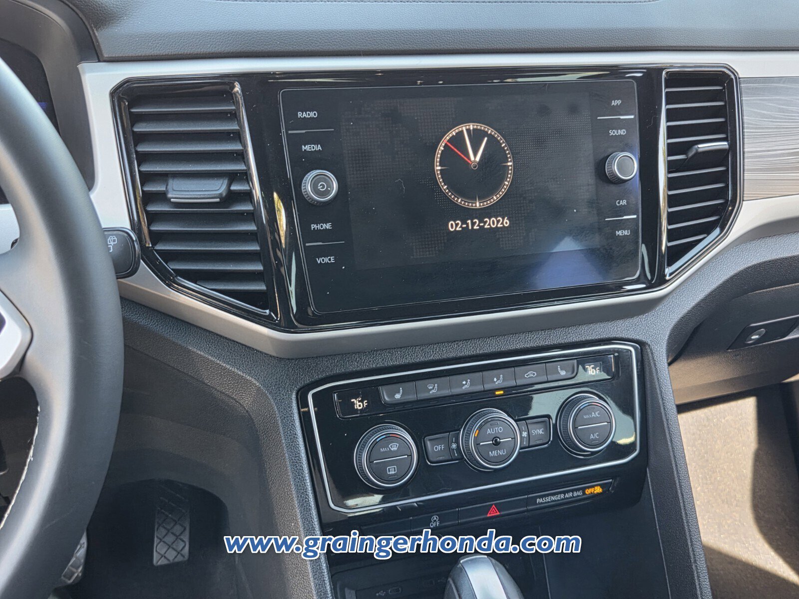 Used 2022 Volkswagen Atlas Cross Sport SE image 20