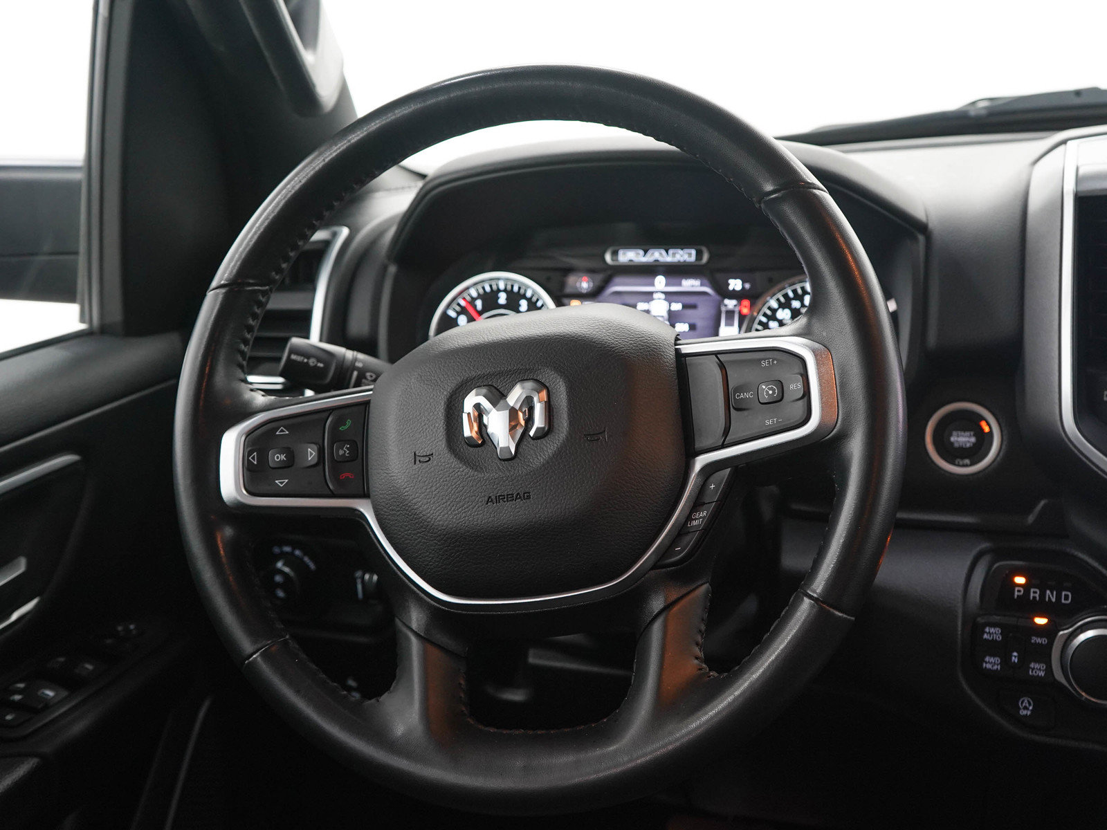 Used 2022 RAM 1500 Big Horn AWD/4WD image 17