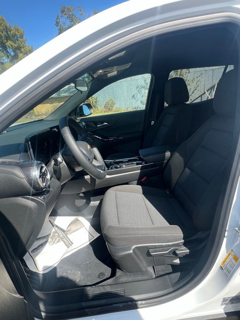 New 2026 Chevrolet Equinox LT image 14