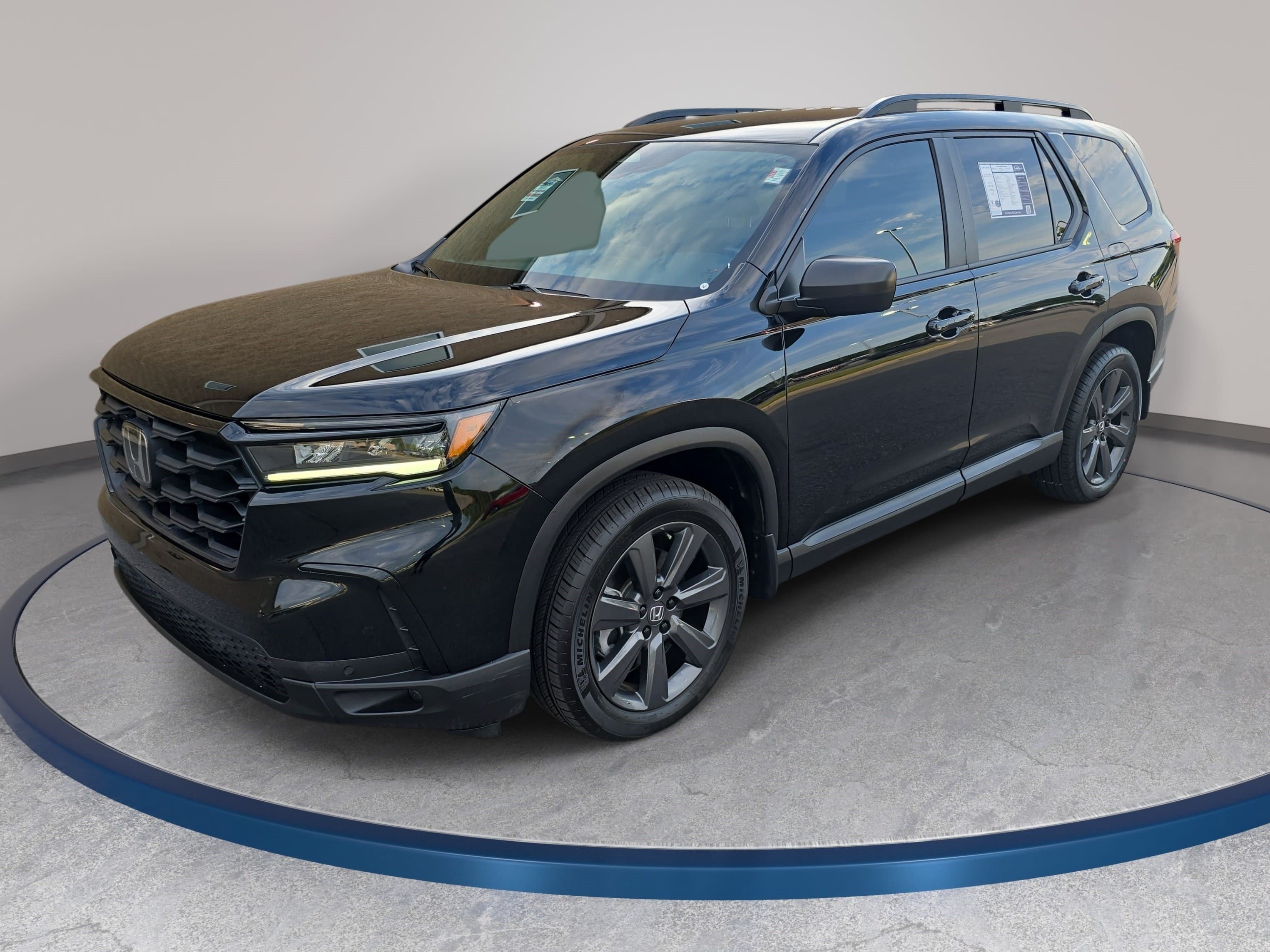 Used 2025 Honda Pilot Sport